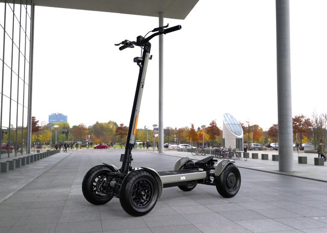 MIA SPYQE GT Two-wheel drive (2X4) 60 Volt-25 Ah